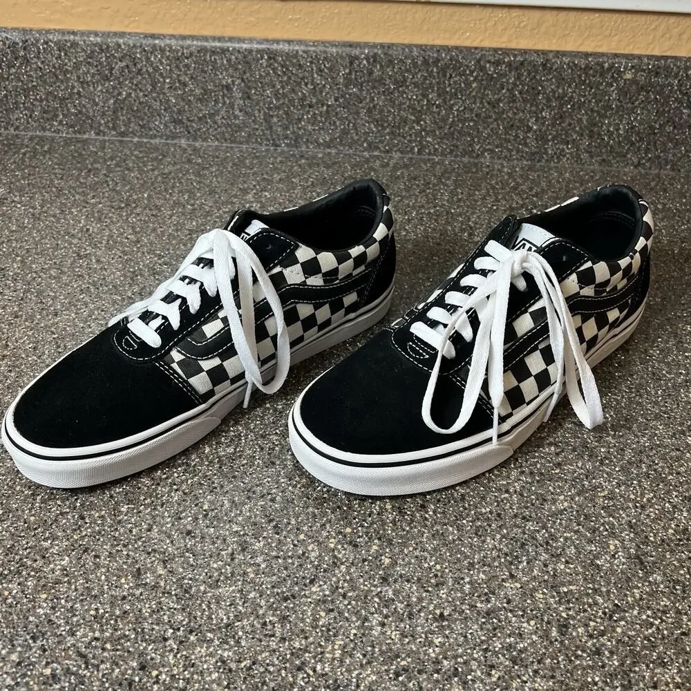 Vans Classic Men's Sz 9 Sneaker Skate Shoes Lace Up Low Black Check Suede/Canvas